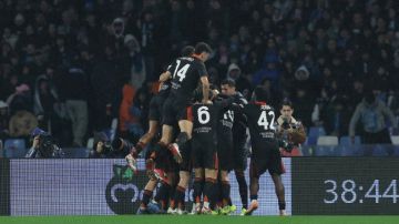 كومو يقصي نابولي من كأس إيطاليا