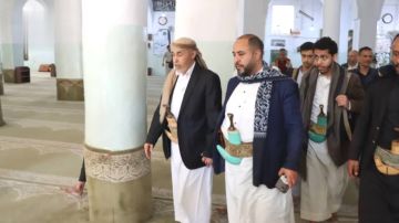 تدشين حملة أن طهرا بيتي في إب استعدادا لشهر رمضان تدشين حملة أن طهرا بيتي في إب استعدادا لشهر رمضان