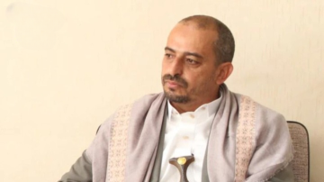 نائب وزير الخارجية يعزي الرئيس المشاط في وفاة والدته الكريمة