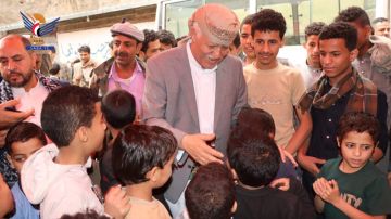 تدشين توزيع الكسوة العيدية لـ 645 يتيما ويتيمة في إب