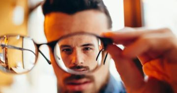 علاج جيني مبتكر لاستعادة البصر: FDA توافق على أول تجربة بشرية