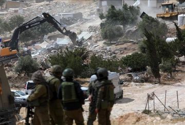 وثائق جديدة تكشف تبرع إبستين لجيش العدو الإسرائيلي وتمويل الاستيطان في الضفة