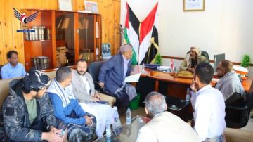 نائب وزير الإدارة والتنمية المحلية والريفية يلتقي محافظي عدن وسقطرى