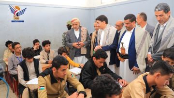 القائم بأعمال رئيس الوزراء يدشن اختبارات النقل بعموم مدارس الجمهورية القائم بأعمال رئيس الوزراء يدشن اختبارات النقل بعموم مدارس الجمهورية