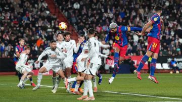 برشلونة يعبر ألباسيتي ويتأهل لنصف نهائي كأس ملك إسبانيا برشلونة يعبر ألباسيتي ويتأهل لنصف نهائي كأس ملك إسبانيا