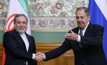 لافروف يدين الهجوم على إيران