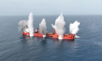 اعترافات عسكرية غربية جديدة بفاعلية العمليات اليمنية: تهديدات غير مسبوقة في البحر الأحمر تعيد تشكيل أساليب القتال البحرية