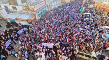 زخم شعبي جنوبي متصاعد يجدد التفويض للرئيس الزبيدي والقوات المسلحة الجنوبية زخم شعبي جنوبي متصاعد يجدد التفويض للرئيس الزبيدي والقوات المسلحة الجنوبية