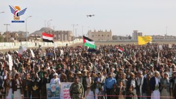 تعز.. 84 مسيرة حاشدة تأكيدا على الجهوزية لمواجهة العدو تعز.. 84 مسيرة حاشدة تأكيدا على الجهوزية لمواجهة العدو