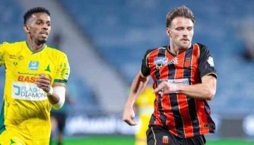 الخليج يحبط الرياض بتعادل قاتل في دوري روشن السعودي