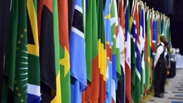 بعد طرد الإمارات من اليمن.. صراع النفوذ بين الرياض وأبوظبي في القرن الأفريقي يخيم على قمة الاتحاد الأفريقي