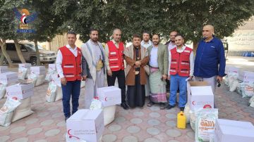 توزيع 1500 سلة غذائية للأيتام والنازحين ومراكز الرعاية الاجتماعية بأمانة العاصمة