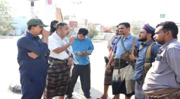 رئيس انتقالي أبين وقائد حزام زنجبار يتفقدان موقع مليونية الثبات والوفاء بعاصمة المحافظة