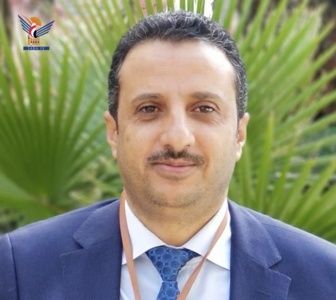 رئيس هيئة تنظيم شؤون النقل البري يعزي الرئيس المشاط في وفاة والدته