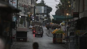 بزعم مهاجمه مجندة.. العدو الصهيوني يطلق النار على فلسطيني في قاعدة عسكرية بالضفة بزعم مهاجمه مجندة.. العدو الصهيوني يطلق النار على فلسطيني في قاعدة عسكرية بالضفة