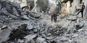 شهيد فلسطيني ومصاب في مواصلة العدو الصهيوني لخروقاته في قطاع غزة