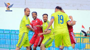 فريق الخدمة المدنية يتعادل مع التربية في بطولة الشهيد الصماد فريق الخدمة المدنية يتعادل مع التربية في بطولة الشهيد الصماد