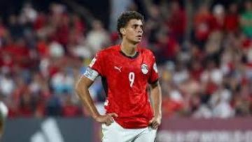 الفريق الثاني لبرشلونة يستعير عبد الكريم مهاجم الأهلي المصري