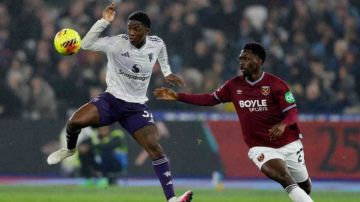 وست هام يونايتد يوقف انتصارات مانشستر يونايتد