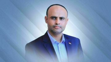 اللواء الكحلاني يعزي الرئيس المشاط في وفاة والدته