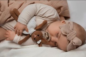 ما هي أوقات القيلولة المناسبة للأطفال الرضع؟ وماعددها ومتى تتوقف؟