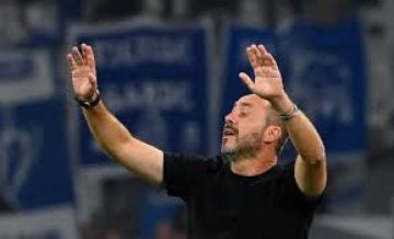 مرسيليا يفترق عن مدربه دي تسيربي