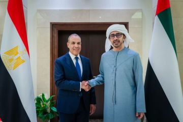 وزير الخارجية الإماراتي يستقبل نظيره المصري في أبوظبي وزير الخارجية الإماراتي يستقبل نظيره المصري في أبوظبي