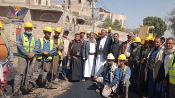 أمين العاصمة يتفقد سير العمل بمشروعي ترميم وصرف صحي بمديرية الثورة أمين العاصمة يتفقد سير العمل بمشروعي ترميم وصرف صحي بمديرية الثورة