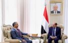 رئيس الوزراء اليمني يبحث مع السفير الليبي تطوير العلاقات الثنائية والتنسيق المشترك