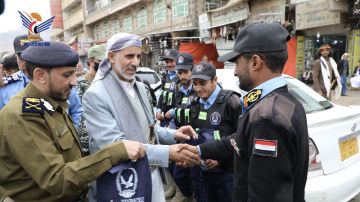 العلامة مفتاح يكرم عددا من رجال المرور والنجدة والدفاع المدني المرابطين في خدمة المجتمع