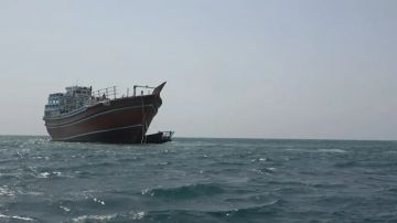 ضربة أمنية للحوثيين.. قوات العمالقة تضبط سفينة إيرانية قبالة باب المندب 