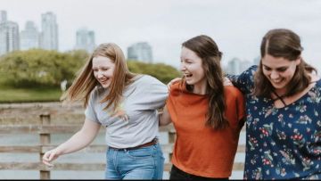 ليست الثروة ولا الشهرة.. دراسة تكشف سر الحياة السعيدة