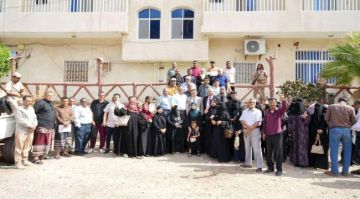 الأمانة العامة تؤكد مواصلة الوقفة الاحتجاجية والتصعيد رفضا لإغلاق مقرها بالعاصمة عدن الأمانة العامة تؤكد مواصلة الوقفة الاحتجاجية والتصعيد رفضا لإغلاق مقرها بالعاصمة عدن