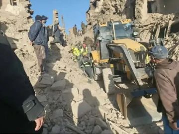 خبراء إيرانيون يطلقون صاروخين باليستيين من خولان بمحافظة صنعاء