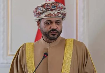 سلطنة عمان تخرج عن صمتها وتصف الهجمات الإيرانية بالاعتداء على سيادة دول المنطقة