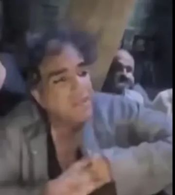 أحد عناصرها يرتدي ملابس نسائية.. يقظة الأهالي تحبط محاولة اختطاف طفلين في صنعاء (فيديو)