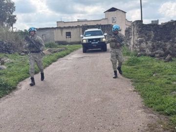 سوريا.. تحركات للقوات الأممية في صيدا الجولان لمتابعة الانتهاكات الصهيونية وتداعياتها على الأهالي سوريا.. تحركات للقوات الأممية في صيدا الجولان لمتابعة الانتهاكات الصهيونية وتداعياتها على الأهالي