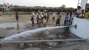 محافظ الحديدة يفتتح مشروع شبكة مياه الميتنة والقرى المجاورة بمديرية التحيتا محافظ الحديدة يفتتح مشروع شبكة مياه الميتنة والقرى المجاورة بمديرية التحيتا