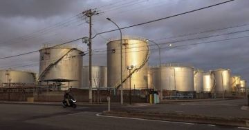 بسبب العدوان على إيران.. اليابان ستبدأ الضخ من مخزوناتها النفطية اعتبارا من الخميس بسبب العدوان على إيران.. اليابان ستبدأ الضخ من مخزوناتها النفطية اعتبارا من الخميس