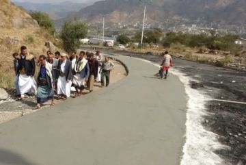 مأساة تخيم على فرحة العيد: 7 ضحايا بينهم نساء وأطفال في حادث مروع على طريق إب صنعاء