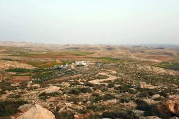 مستوطن يطلق الرصاص على مركبة فلسطيني في بيت جالا غرب بيت لحم وآخرون يضعون بيتا متنقلا ومرفقات ثروة حيوانية قرب تياسير مستوطن يطلق الرصاص على مركبة فلسطيني في بيت جالا غرب بيت لحم وآخرون يضعون بيتا متنقلا ومرفقات ثروة حيوانية قرب تياسير