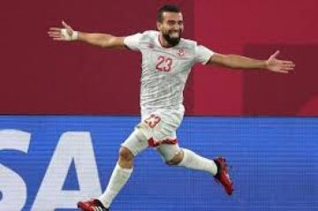 نعيم السليتي يعتزل اللعب الدولي مع المنتخب التونسي