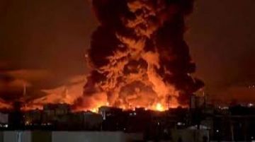 انفجارات قوية في طهران وأصفهان