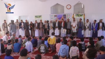 تكريم 45 من طلاب حلقات القرآن الكريم بمديرية صبر الموادم في تعز تكريم 45 من طلاب حلقات القرآن الكريم بمديرية صبر الموادم في تعز