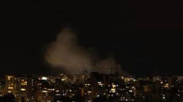 إسرائيل تقصف مقر قناة المنار التابعة لحزب الله