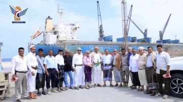 زيارة عيدية للمناوبين بمينائي الصليف ورأس عيسى في الحديدة زيارة عيدية للمناوبين بمينائي الصليف ورأس عيسى في الحديدة