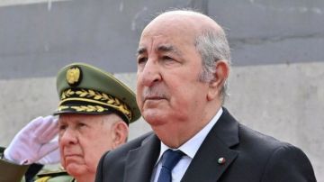 هاتفيا.. الرئيسان الجزائري وعون يبحثان الهجمات الإسرائيلية المتكررة على لبنان هاتفيا.. الرئيسان الجزائري وعون يبحثان الهجمات الإسرائيلية المتكررة على لبنان