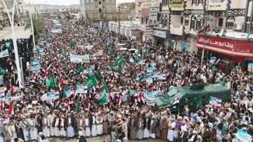 أول تعليق من العليمي على حشود تعز ومارب المتضامنة مع السعودية أول تعليق من العليمي على حشود تعز ومارب المتضامنة مع السعودية