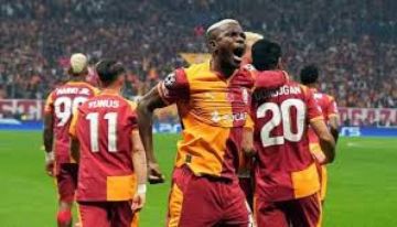 رأسية ليمينا تمنح غلطة سراي التقدم 1-صفر على ليفربول رأسية ليمينا تمنح غلطة سراي التقدم 1-صفر على ليفربول