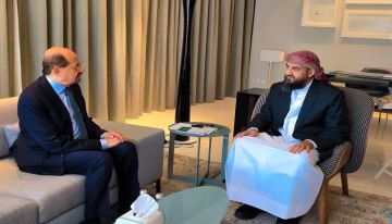 المحرمي والزنداني يبحثان في الرياض تعزيز الإصلاحات الحكومية واستعادة حضور الدولة